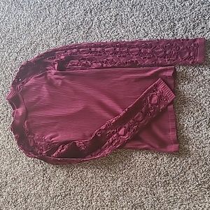 Brand new never worn lace sleeve top
